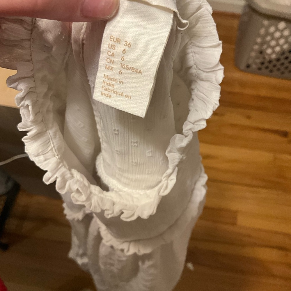 H&M White Sheer Blouse with Ruffles - Picture 5 of 6